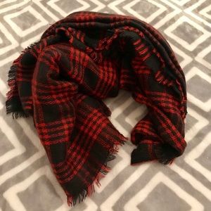 Large red/black plaid scarf